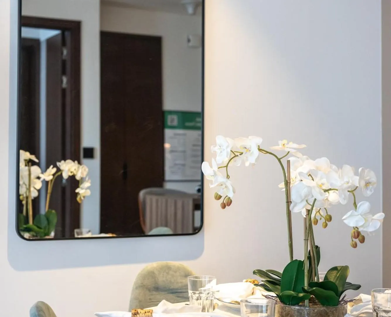 Comfy 1Br W Cinema Room Business Centre Pool Table And Sauna Dubai 0*,  United Arab Emirates