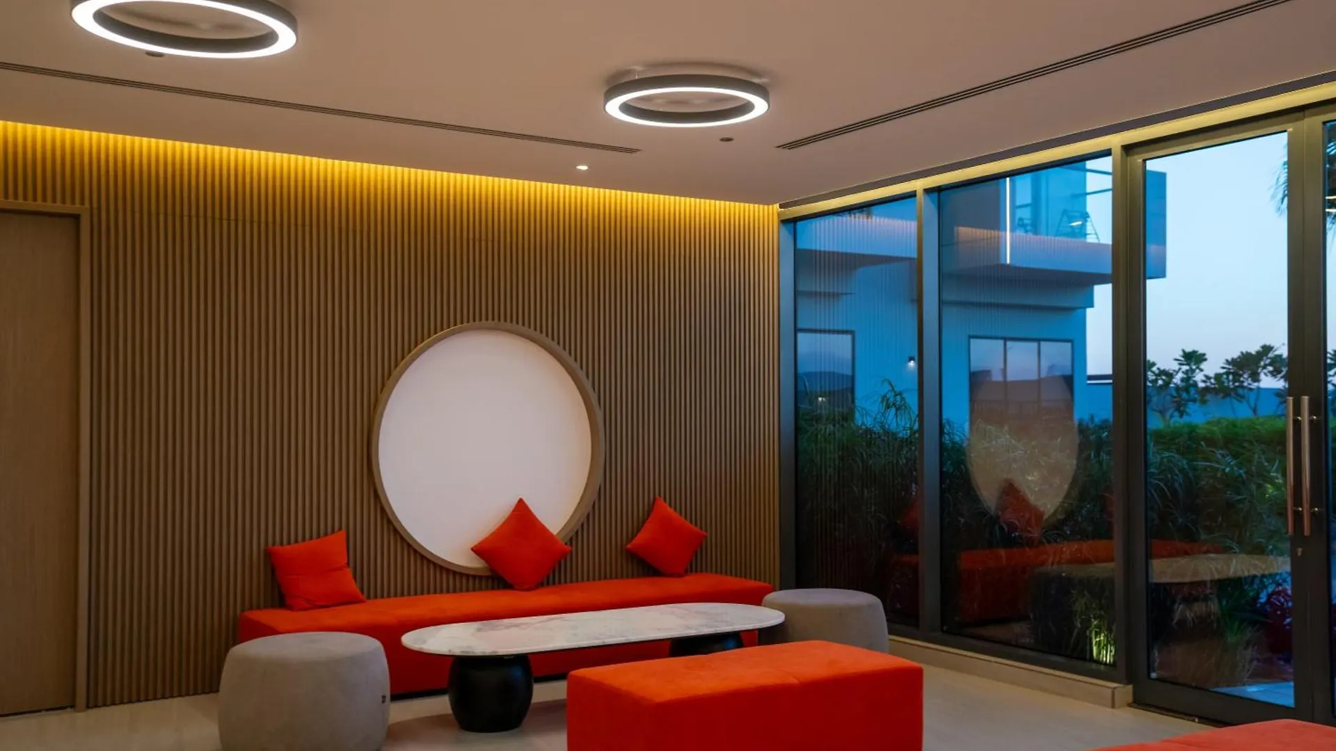 Comfy 1Br W Cinema Room Business Centre Pool Table And Sauna Dubai 0*,  United Arab Emirates