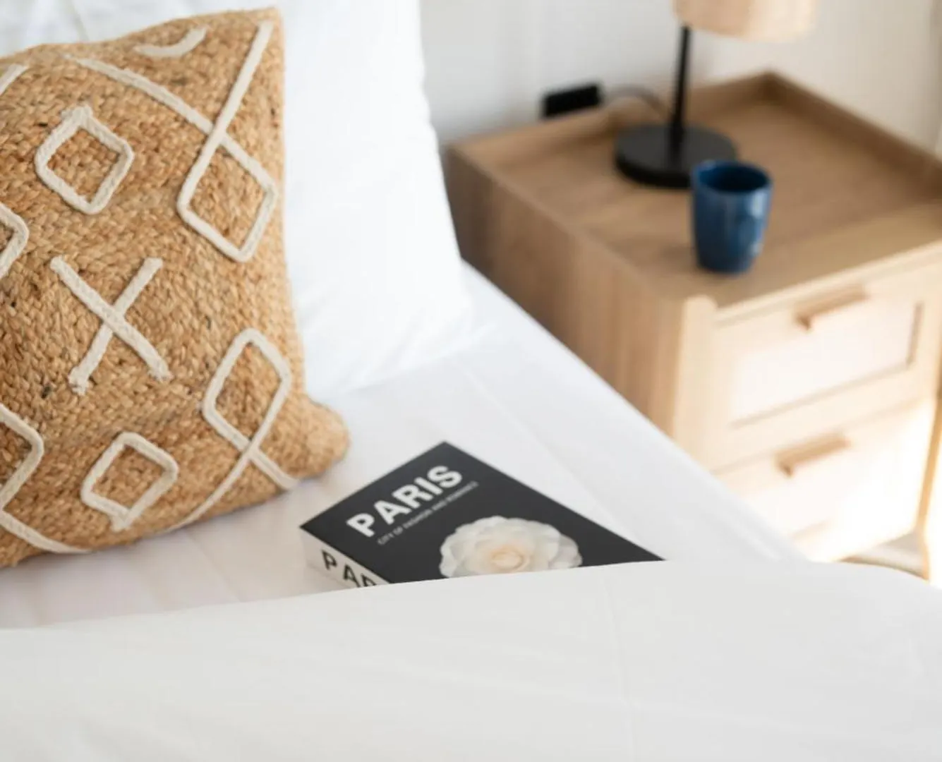 Comfy 1Br W Cinema Room Business Centre Pool Table And Sauna Dubai Apartment